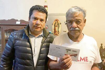 Primer apoyo de superdelegado...  a simpatizante del PRI