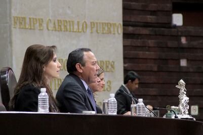 Legislativo, vulnerable al narco: Zambrano