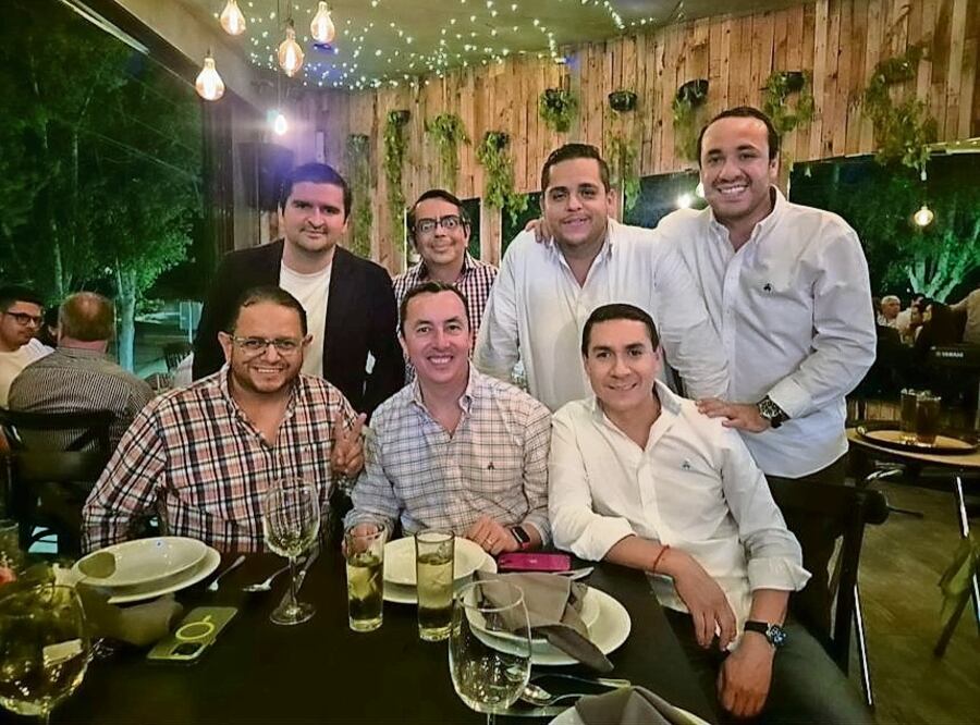 Funcionarios municipales. Foto Especial