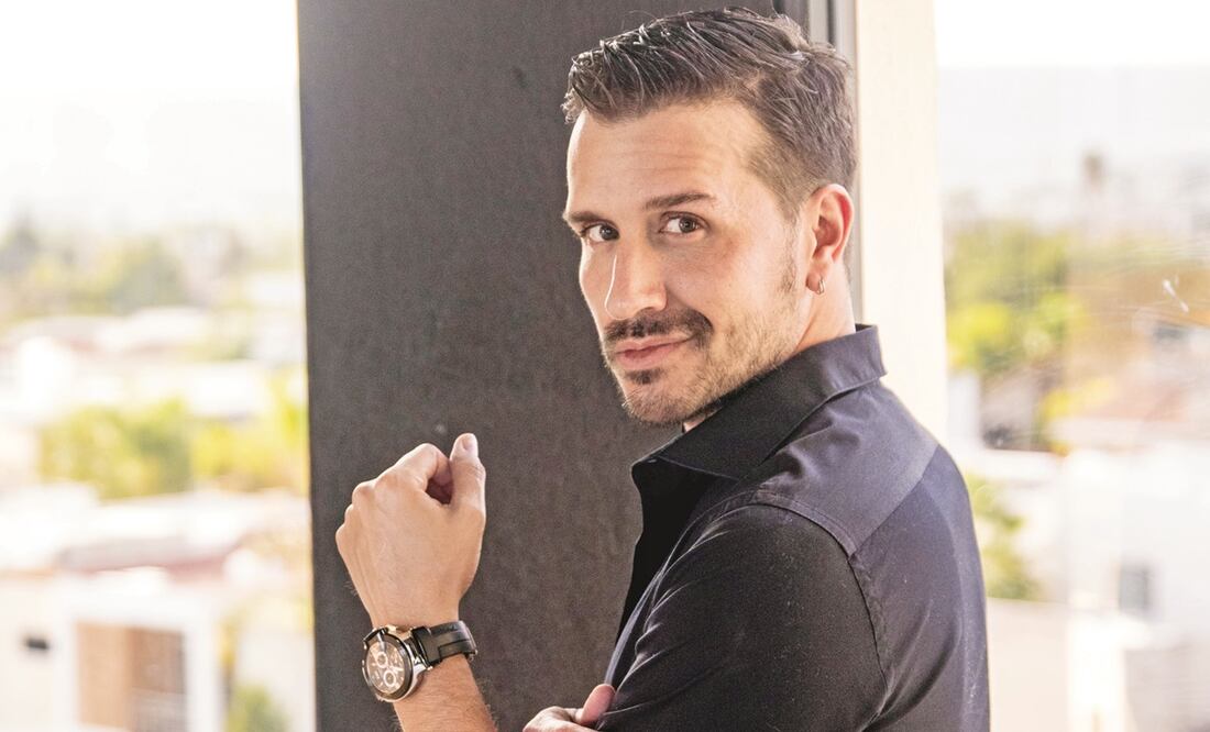 El intérprete dice sobre su nuevo disco que le enseñó a soltar mucho de su pasado, de las cosas que le hacían un poco de daño. Foto: José María Ruiz