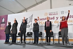 2.1 millones de estudiantes reciben apoyos para continuar sus estudios en Edomex