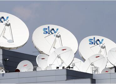 América Móvil pide que Televisa venda Sky