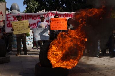 Vive Oaxaca día de protestas en su capital