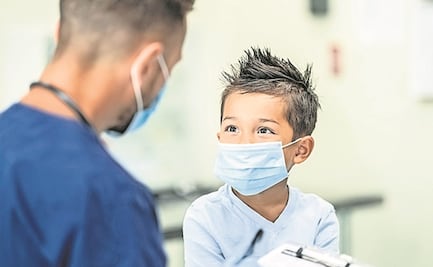 Nueva York descarta quitar el uso de cubrebocas en menores de 5 años pues los casos de Covid-19 suben