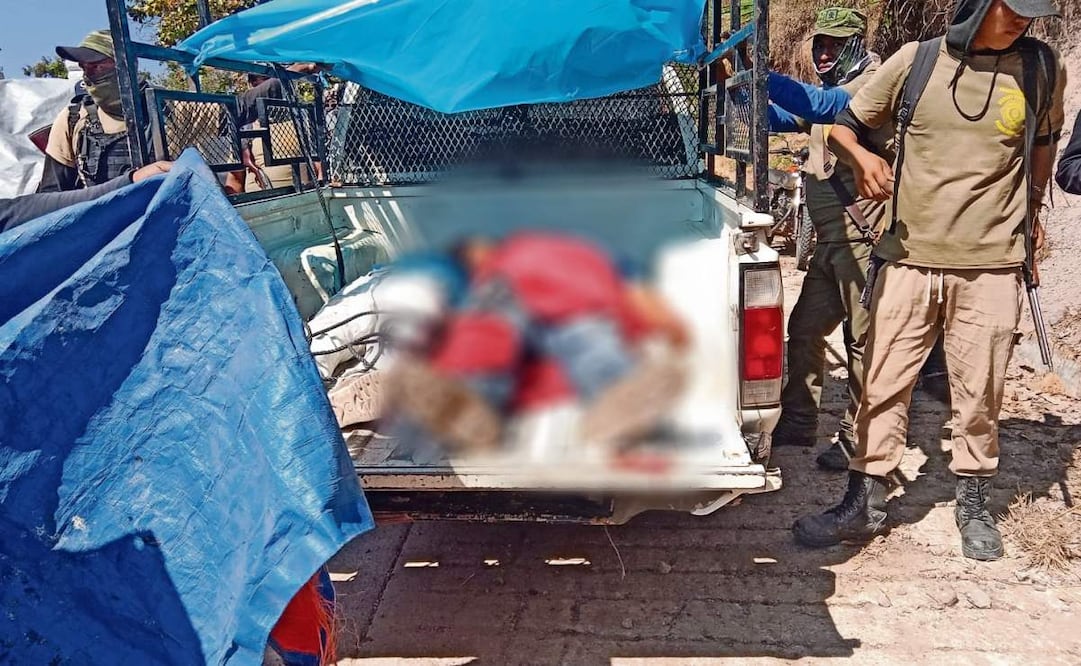 Fueron levantados los cuerpos de los hombres asesinados, quienes trabajaban en una construcción. Foto: Especial