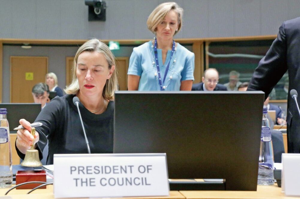 La Alta Representante de la Unión Europea para Asuntos Exteriores y Política de Seguridad, Federica Mogherini, antes de la reunión sobre migración. Foto: ARIS OIKONOMOU. EFE