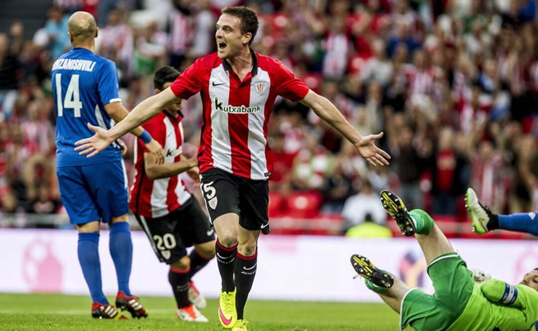 Javier Eraso celebra uno de sus goles. EFE