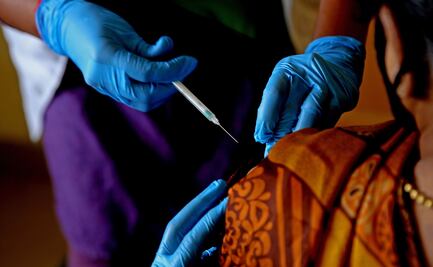 Aplicarse dosis de vacunas diferentes de Covid-19 aumenta reacciones secundarias: estudio