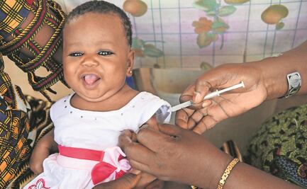 La OMS aprueba por primera vez una vacuna contra la malaria