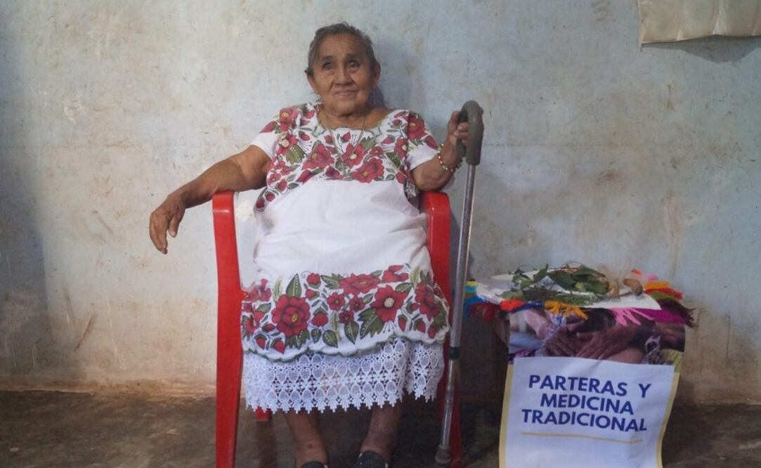 El conocimiento de la medicina tradicional maya incluye incluye la herbolaria medicinal, la partería, las técnicas de masaje y el acomodamiento de huesos. Foto: Especial