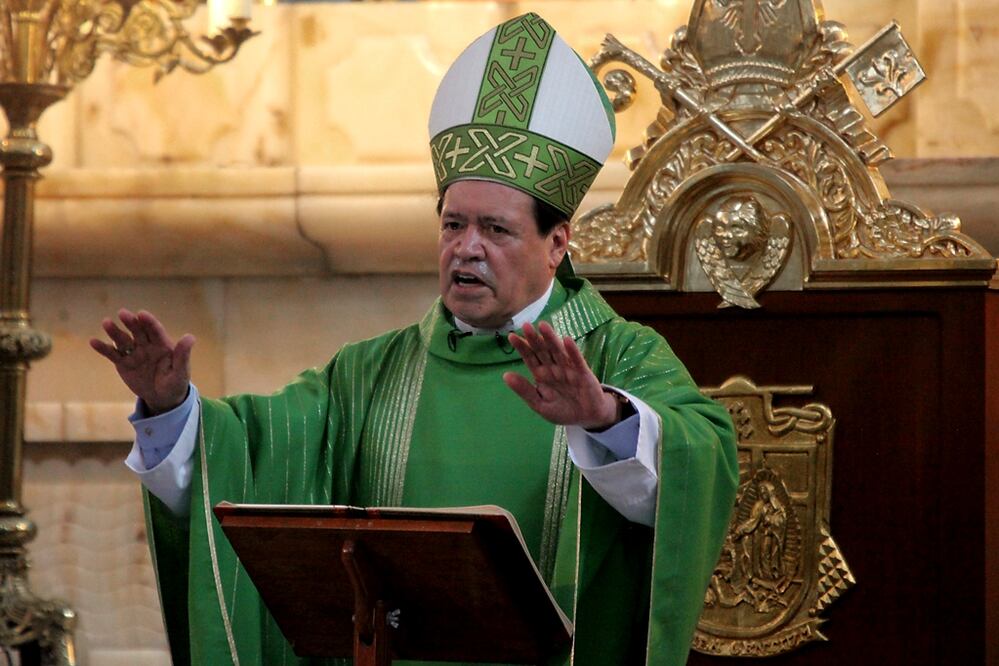 Pide Norberto Rivera orar por las autoridades federales y locales