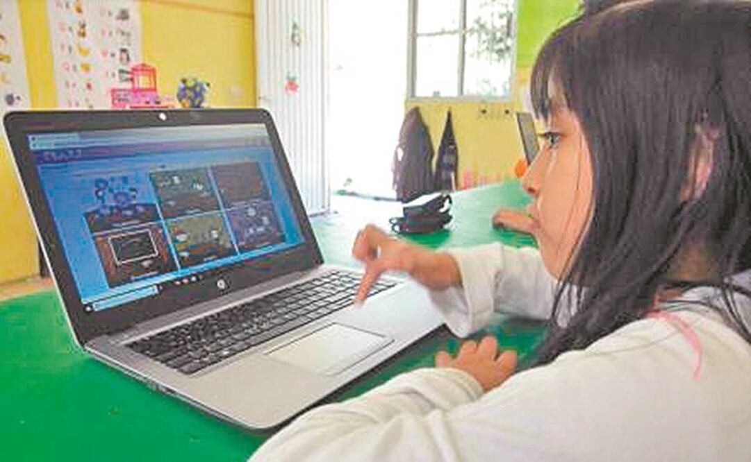 Desde el inicio de la pandemia de Covid-19, más de 600 personas se inscribieron a Alas para continuar con su educación. Foto: Especial.