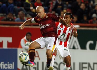 Pony Ruiz asegura que Chivas no aprovechó a Oribe Peralta