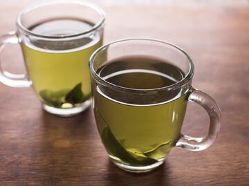 ¿Qué le pasa al cuerpo al tomar té verde en exceso?