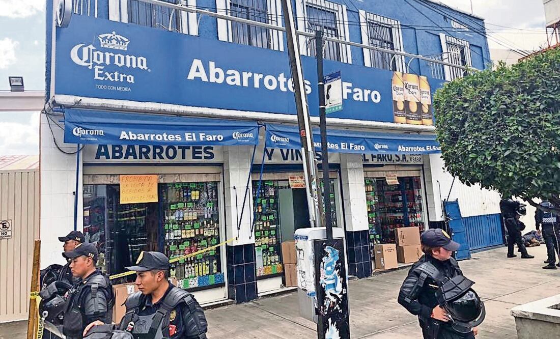 Javier García lo siguieron por varias calles, él pedía ayuda a gritos pero nadie le prestó atención. Quiso refugiarse en una vinatería, donde lo balearon (ARCHIVO EL UNIVERSAL)