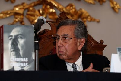 Cárdenas destaca en libro legado de su padre