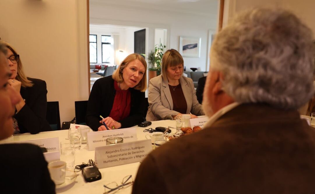 Fotos: Twitter @A_Encinas_R