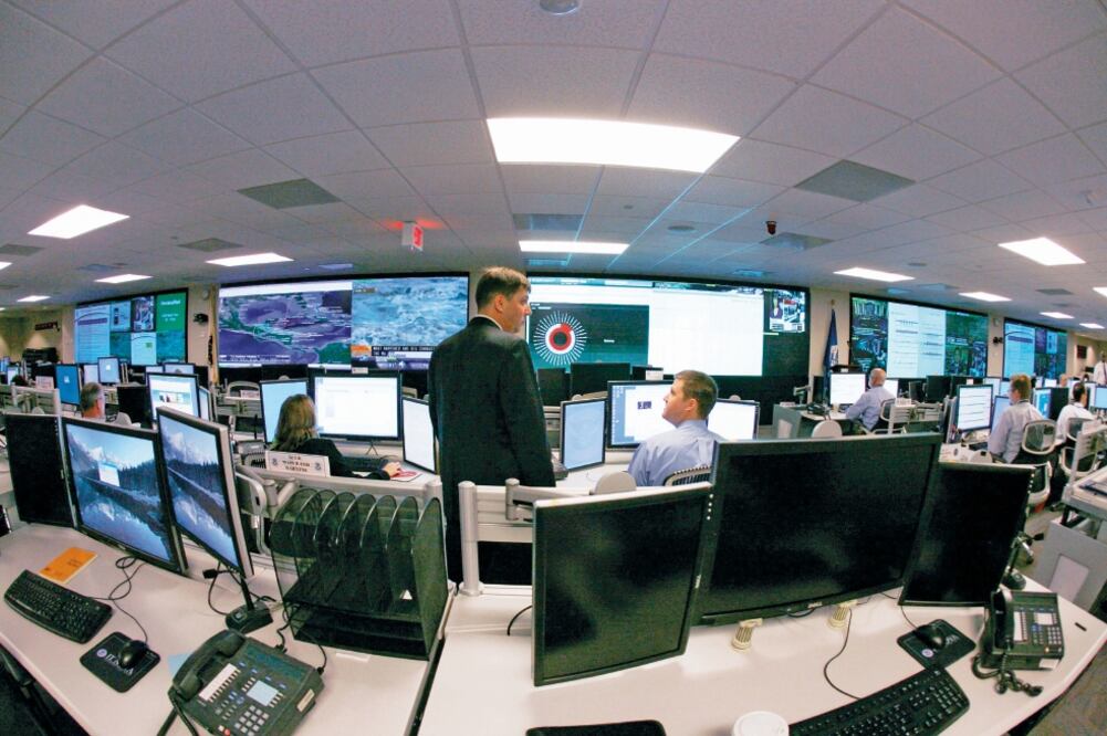 La Asociación de Internet MX pide cuidar a ciudadanos, sin afectar a la industria  (ARCHIVO EL UNIVERSAL)