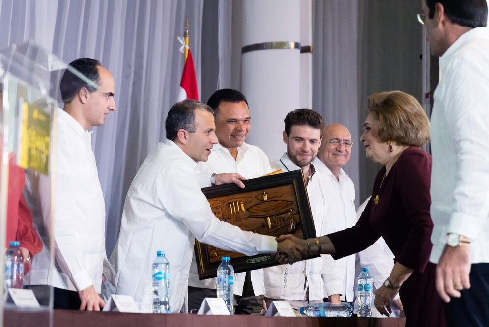 El premio Legado Libanés in memoriam a reconocidos pilares fue concedido a Zacarías Auais Camay; lo recibió su viuda Mary Dogre (Foto: Cuauhtémoc Moreno Cabrera)