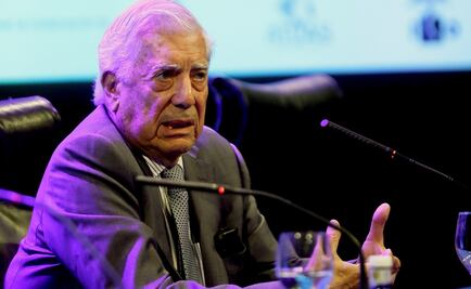 Vargas Llosa: "Hay expectativa ante política que hará López Obrador"
