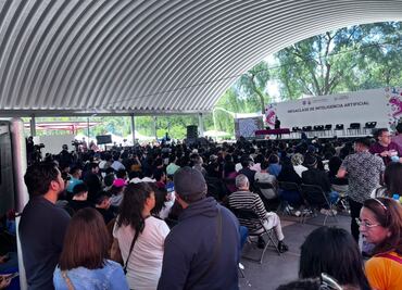 Clara Brugada inaugura la primera Megaclase de Inteligencia Artificial en la Ciudad de México