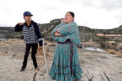 Vence discapacidad tras 18 años de terapia… y va por un empleo