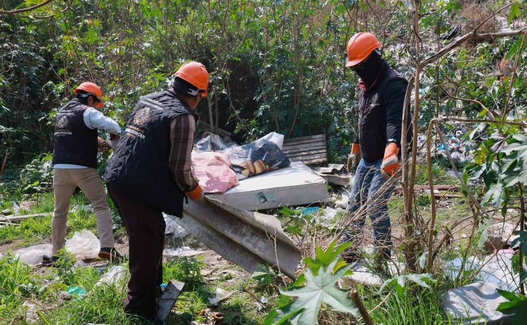 Desmantelan asentamientos irregulares en Chimalhuacán. Foto: Especial