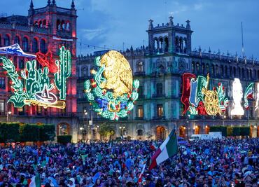 Acuden al Zócalo 280 mil personas a celebrar el primer grito de Sheinbaum, reporta la Secretaría de Gobierno de CDMX