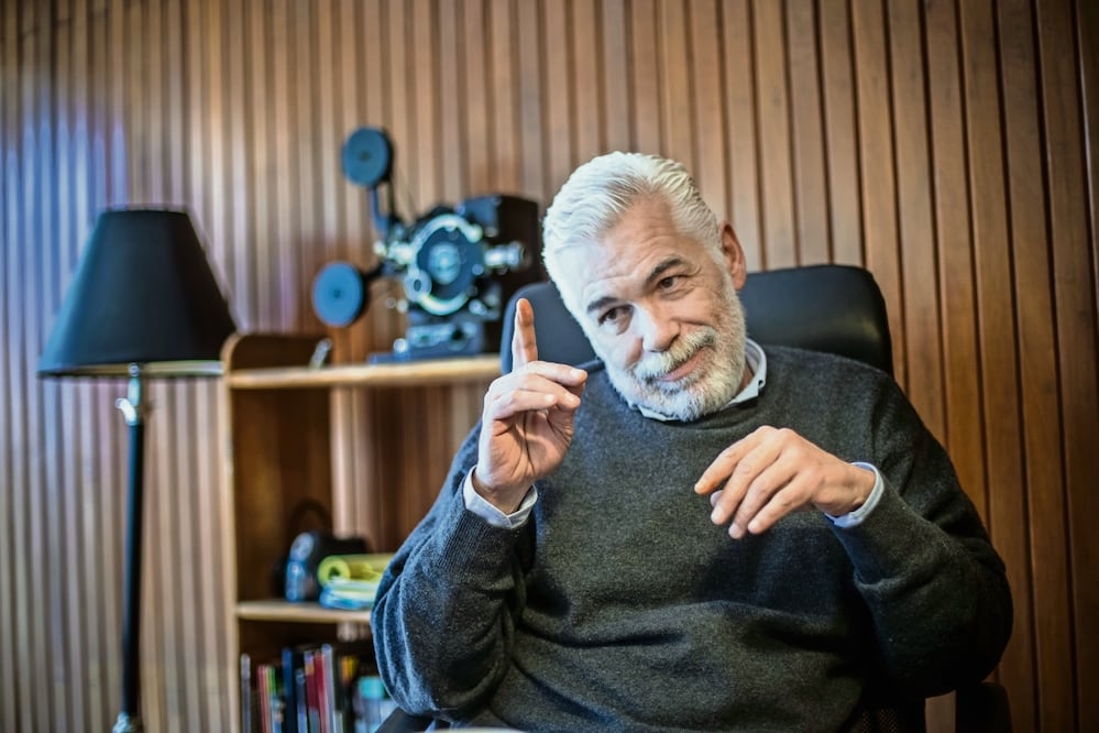 Dice que desde que estrenó La ley de Herodes, en 1999, políticos le han ofrecido cargos públicos, pero que no le interesan. Foto: Germán Espinosa / EL UNIVERSAL