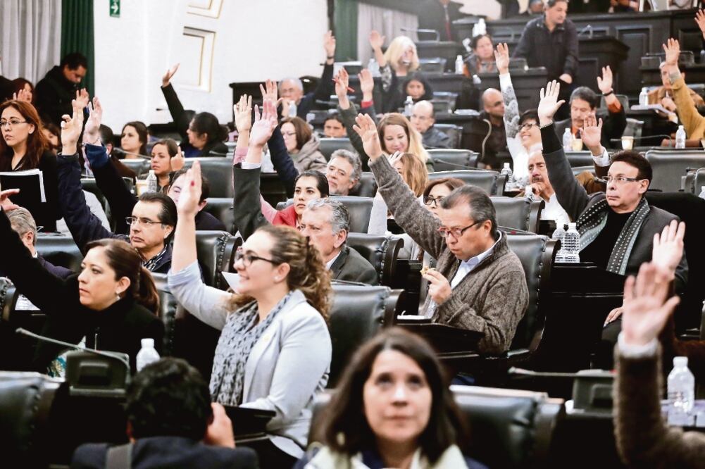 Se prevé que el próximo martes haya una sesión solemne de la Asamblea Constituyente para expedir la versión final de la Carta Magna de la Ciudad (BERENICE FREGOSO. EL UNIVERSAL)