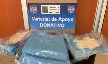 Entregan UNAM y diputados 50 mil kits de protección para médicos residentes