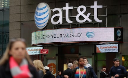 AT&T 'coquetea' a usuarios con 3 meses gratis