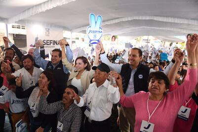 Marko Cortés promete recursos para ofertas de Josefina