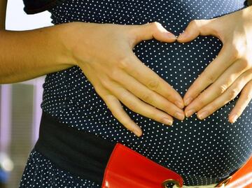 Sin indicios de embarazo, determina fiscalía CDMX sobre mujer que denunció robo de 2 bebés en clínica