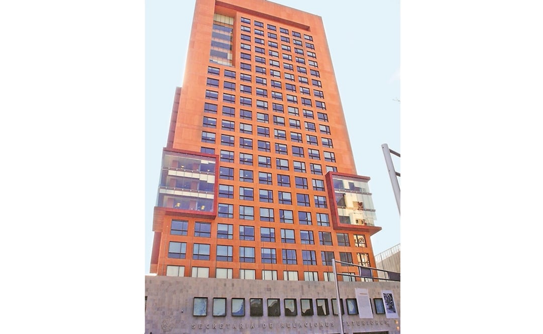 Tras recibir la carta de los alumnos becados, la Secretaría dijo que les pagaría en una semana. Foto: ARCHIVO EL UNIVERSAL