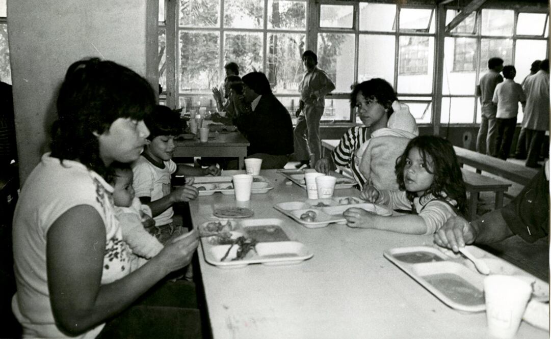 Durante el temblor de 1985, la sociedad preparó comidas de ayuda (fotos: archivo EL UNIVERSAL)