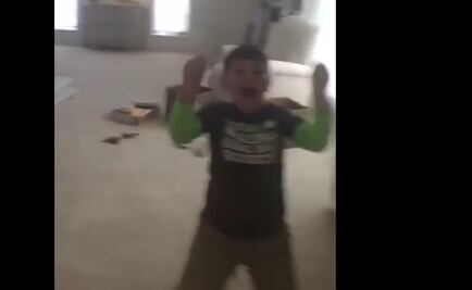 Así reacciona niño que venció al cáncer