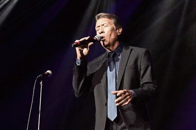 Poperos y rockeros rechazaron a Napoleón