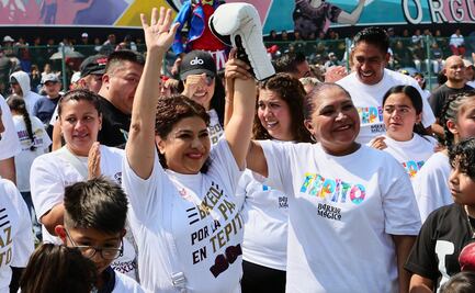 Clara Brugada encabeza clase nacional de box en Tepito; buscan que el barrio sea símbolo de la construcción de paz