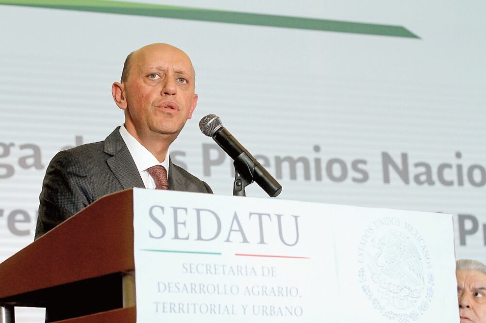 El subsecretario de Desarrollo Urbano y Vivienda asegura que con la inversión programada para este año se busca edificar 400 mil cuartos adicionales (ESPECIAL)