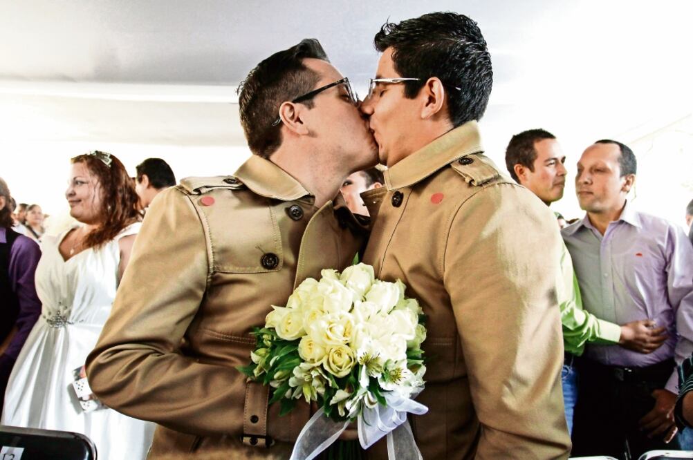 Anglicanos, mormones y presbiterianos aseguraron que no cambiarán su definición de matrimonio por el proyecto presidencial (ARCHIVO EL UNIVERSAL)