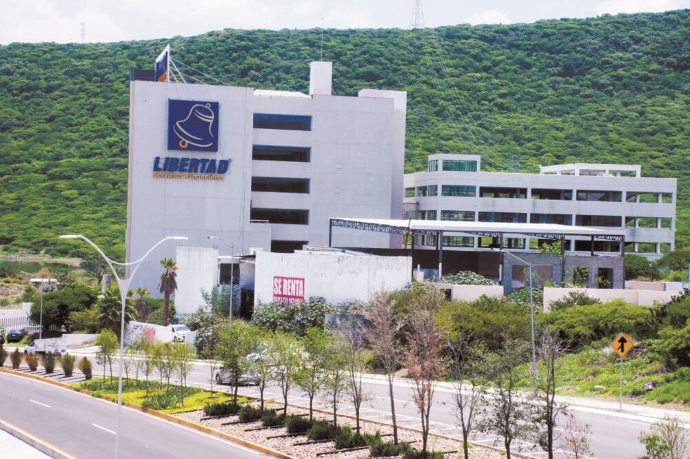 La empresa señaló que no ha recibido orden de aseguramiento del edificio corporativo ubicado en el centro sur en Querétaro. Foto: ARCHIVO EL UNIVERSAL