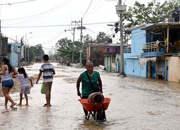 Más de 730 mil niños en peligro tras inundaciones por el huracán John, advierte Unicef