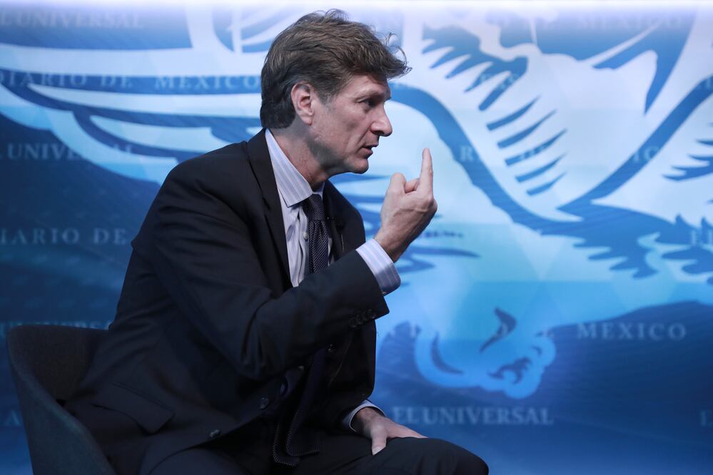 Aspectos generales de la entrevista realizada al secretario de Turismo, Enrique de la Madrid, en la redaccion de EL UNIVERSAL. Foto Alejandra Leyva