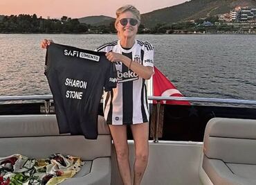 Sharon Stone recibe el primer premio ícono