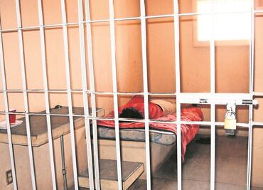 Cárceles ligadas al sector privado no son “de lujo”, responden ONGs al presidente