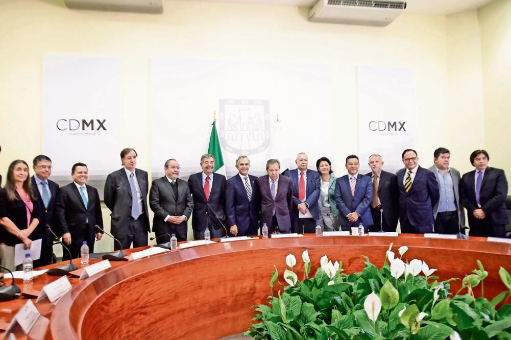 Juan Ramón de la Fuente, ex rector de la UNAM, coordinará a los 21 académicos y especialistas que brindarán sus opiniones, respecto del proyecto que desde febrero de este año trabajan los 28 notables (JUAN CARLOS REYES. EL UNIVERSAL)