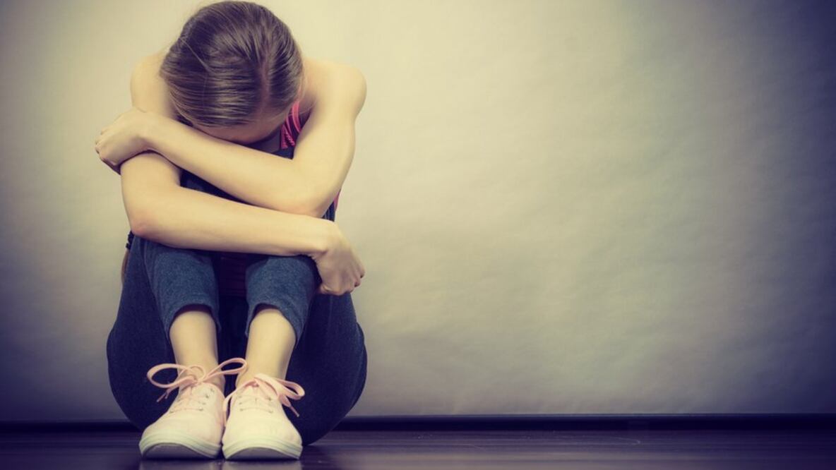 ¿Por qué la tasa de suicidio masculino es mayor?