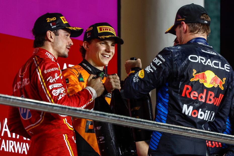 Max Verstappen, Charles Leclerc y Oscar Piastri en el podio del Gran Premio de Qatar 2024. Foto: Facebook F1