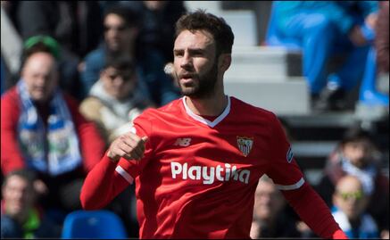 Layún apunta a jugar contra el Barcelona